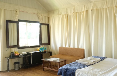 Alwand Hotel | Amigos Lake Resort