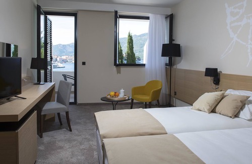 Cove Tri Zala (Zrnovo) Hotel | Aminess Younique Liburna Hotel