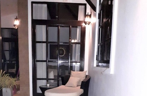 Ko Lanta Villa | Amintra 5 Pool Villa. 3 bedroom seaview villa with easy access to all amenities