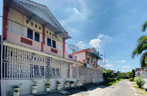 Kisaran Timur Hotel | Amira House Kisaran RedPartner