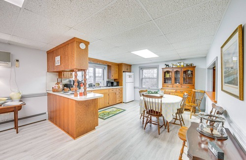 New Holland Apartment | Amish Country Apartment w/Cozy Fireplace!