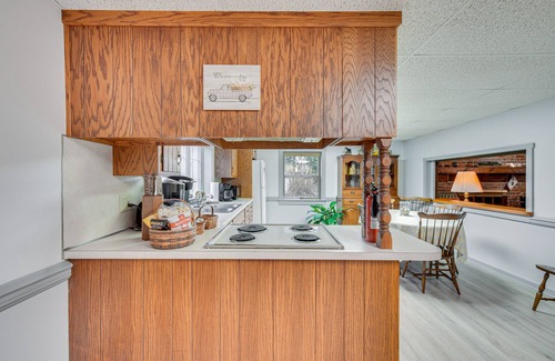 New Holland Apartment | Amish Country Apartment w/Cozy Fireplace!