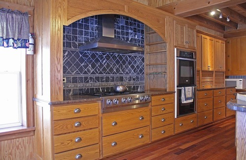 Town of Benton House | Amish Guest Farmhouse on Seneca Lake Wine Trail, Boasts Gorgeous Lake View