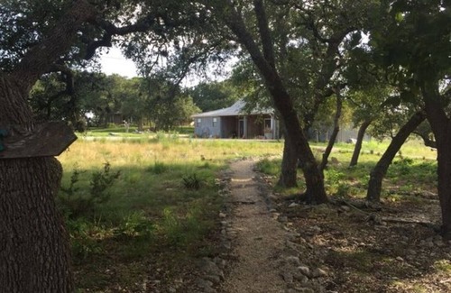 Fredericksburg Cabin | Amish Sunset Cabin at Wolf Creek Guest Ranch