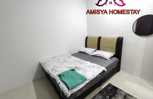 Kampong Raja House | Amisya Homestay