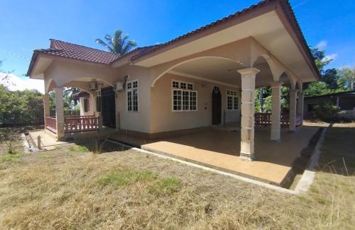 Tok Bali House | Ammar Homestay Tok Bali