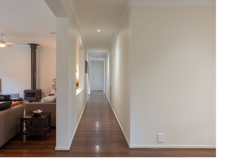 Moama House | Ammia Bend - 6 Bedrooms -Right on the Murray- Sleeps 12 Guests.