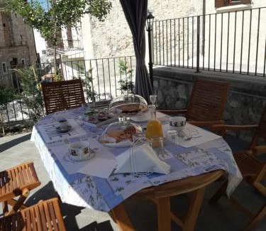 Calascio House | Ammoglja