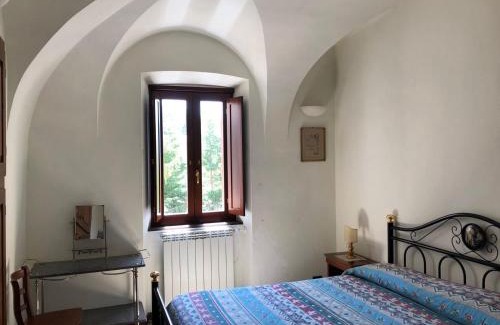 Calascio House | Ammoglja