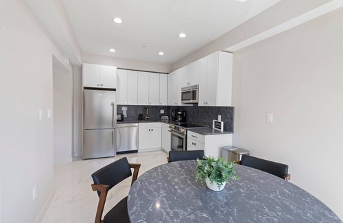 Ventnor City Apartment | Ammos Luxury Living- Mykonos Suite