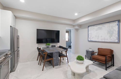 Ventnor City Apartment | Ammos Luxury Living- Crete Suite
