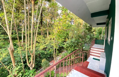 Kumily House | Ammus Homestay
