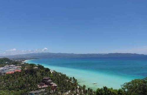 Balabag Apartment | Amor Penthouse/Honeymoon Suite with Jacuzzi - Best View in the Island. Hidden Paradise!