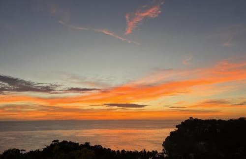 Balabag Apartment | Amor Penthouse/Honeymoon Suite with Jacuzzi - Best View in the Island. Hidden Paradise!
