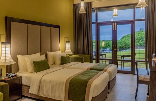 Seeduwa - Katunayake Hotel | Amora Lagoon