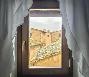 Certaldo Alto Apartment | Amorosa Dimora