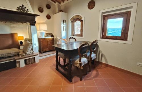Certaldo Alto Apartment | Amorosa Dimora
