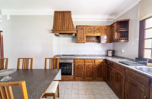 Darque House | Amorosa Villa, 500m from the beach by House and People