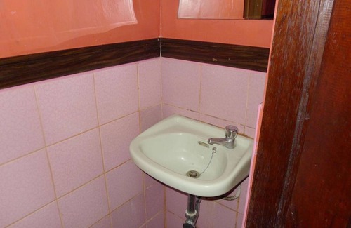 Cabayugan House | Amos Digue Pension House