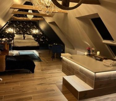 Penvenan House | Amour Amour Love Room