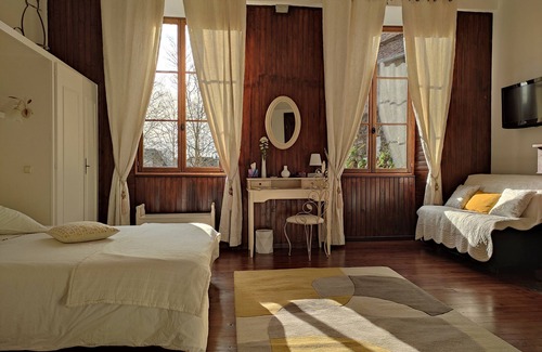 Oloron-Sainte-Marie Bed & Breakfast | Amphitryon