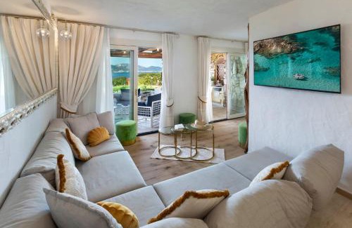 Li Cuncheddi Apartment | Ampia casa sul mare con meravigliosa vista - Aurea Beach House