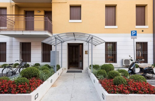 Borgo Milano Apartment | Ampio appartamento con due camere da letto