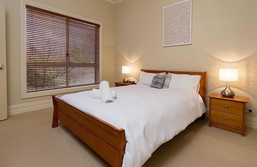 East Albury House | 'Ampleforth East'