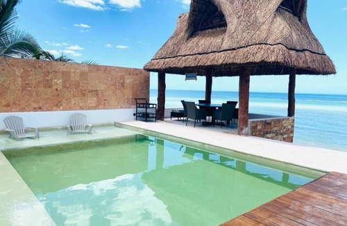 Chicxulub Pueblo House | Amplia Casa en la Costa Yucateca, Relájate Frente al mar