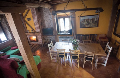 Munoveros Cottage | Amplia Casa Rural Perfecta Para Varias Familias con Niños o Mascotas,