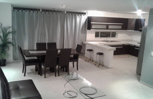 Queretaro House | Amplia y Hermosa Casa con Roof Garden