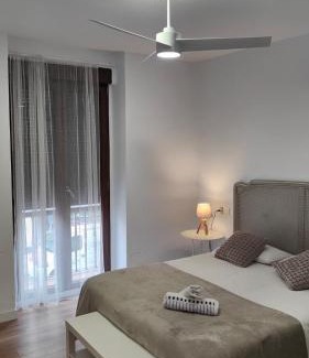 Oeste Apartment | Amplio alojamiento centro barrio del Oeste