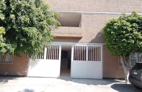 Downtown Queretaro Apartment | Amplio departamento, seguridad, ubicación P.B.