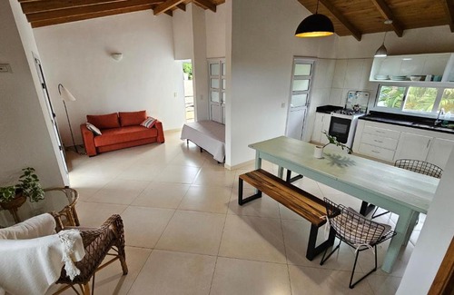 Puerto Iguazu Apartment | Amplio Departamento en Puerto Iguazú con Balcón
