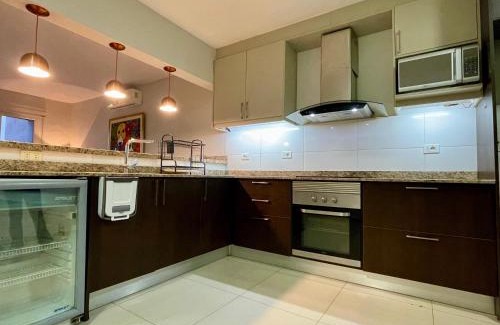 Lambare Apartment | Amplio departamento sobre Av Cacique Lambaré
