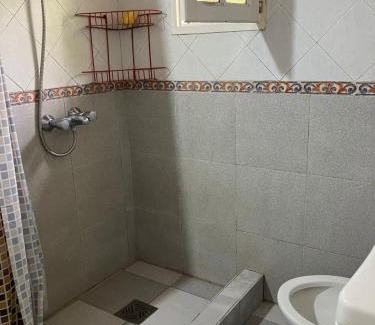 Mar Chiquita House | Amplio depto para 4 personas a 1 cuadra del mar