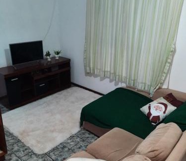 Praia de Leste Apartment | Amplo apartamento próximo ao mar, Praia de Leste