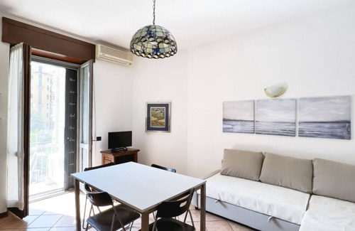 Citta Studi Apartment | Amply Lit Harmony Home