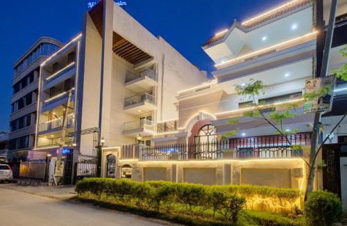 Sector 39 Hotel | Amrit Hotel - Hotel & Banquet,Sector 32