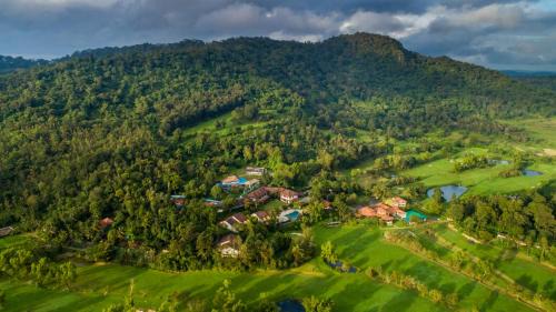 Virarajendrapet Resort | Amritara Ambatty Greens Resort