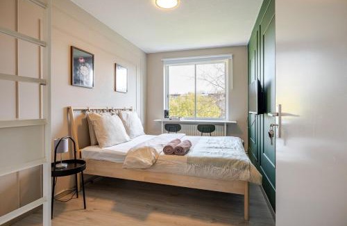 Bijlmer-Centrum House | Amsterdam Centraal in 10 minutes - nearby metro