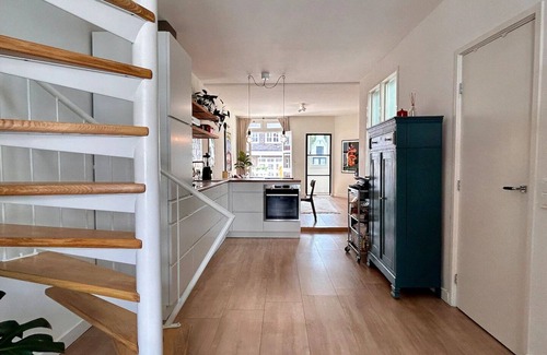 De Weteringschans Apartment | Amsterdam City Center Apartment-The best place to explore the city on foot