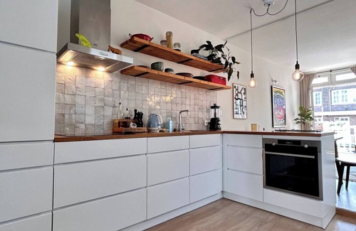 De Weteringschans Apartment | Amsterdam City Center Apartment-The best place to explore the city on foot