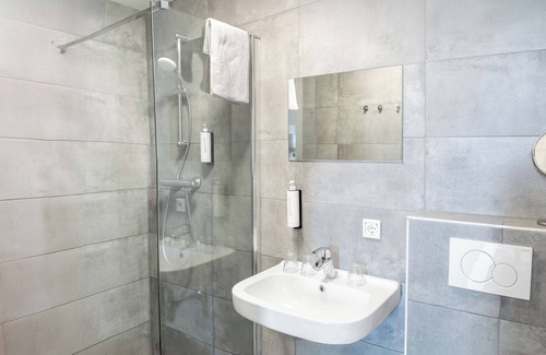 Badhoevedorp Hotel | Amsterdam Lake Hotel