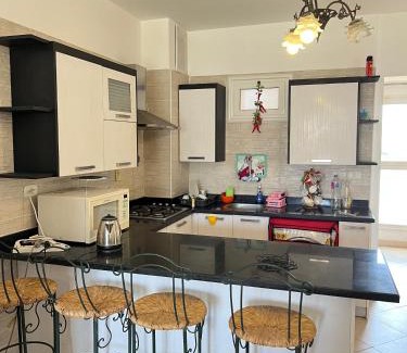 Shurtah al-Dakhlah Apartment | Amwaj north coast