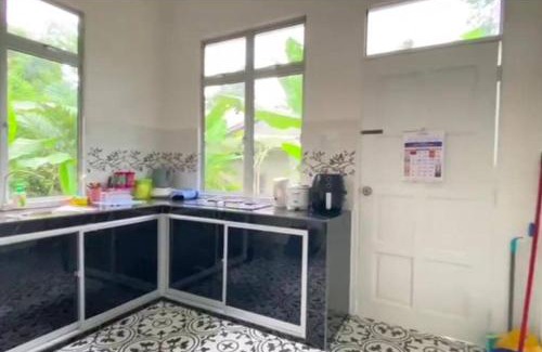 Kampung Bunut Susu House | Amy Homestay-Suasana kampung yang nyaman