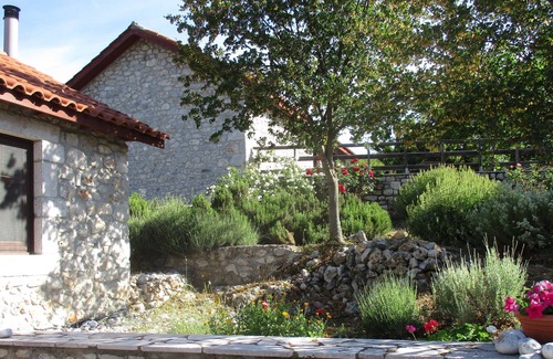 Fokiano House | Amygdalia, a Stone House, a quiet landscape. Leonidion 45m2