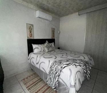 Moses Kotane Apartment | Amza guest room