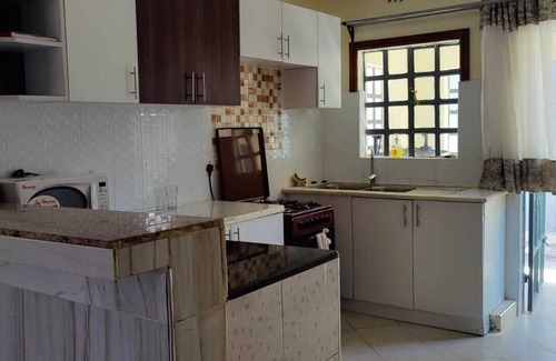Narok Cottage | An affordable way to visit Masai Mara, stay in our cottage and enjoy.