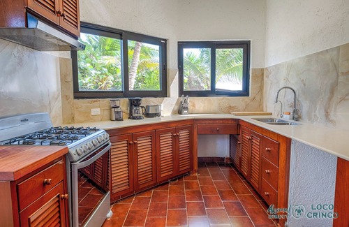 Akumal Villa | An Akumal Classic with Unique Location. Great Pool! Great Value!